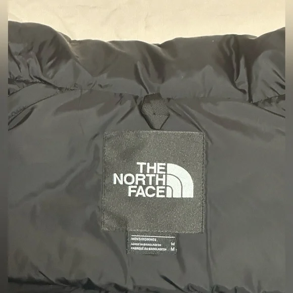 The North Face Men's Charcoal Puffer Jacket - Picture 10 of 12
